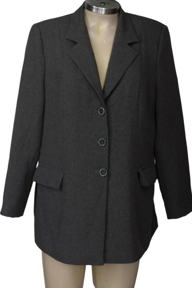 Chaqueta / Abrigo color Gris - Closeando
