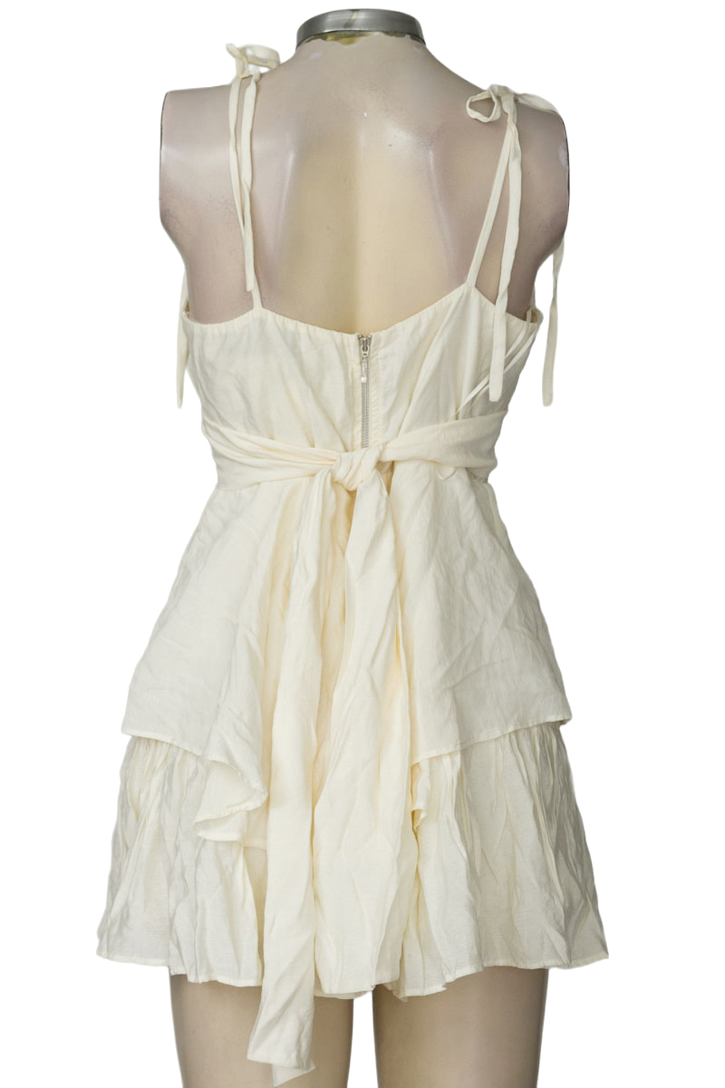 Vestido / Enterizo color Beige - High.Street