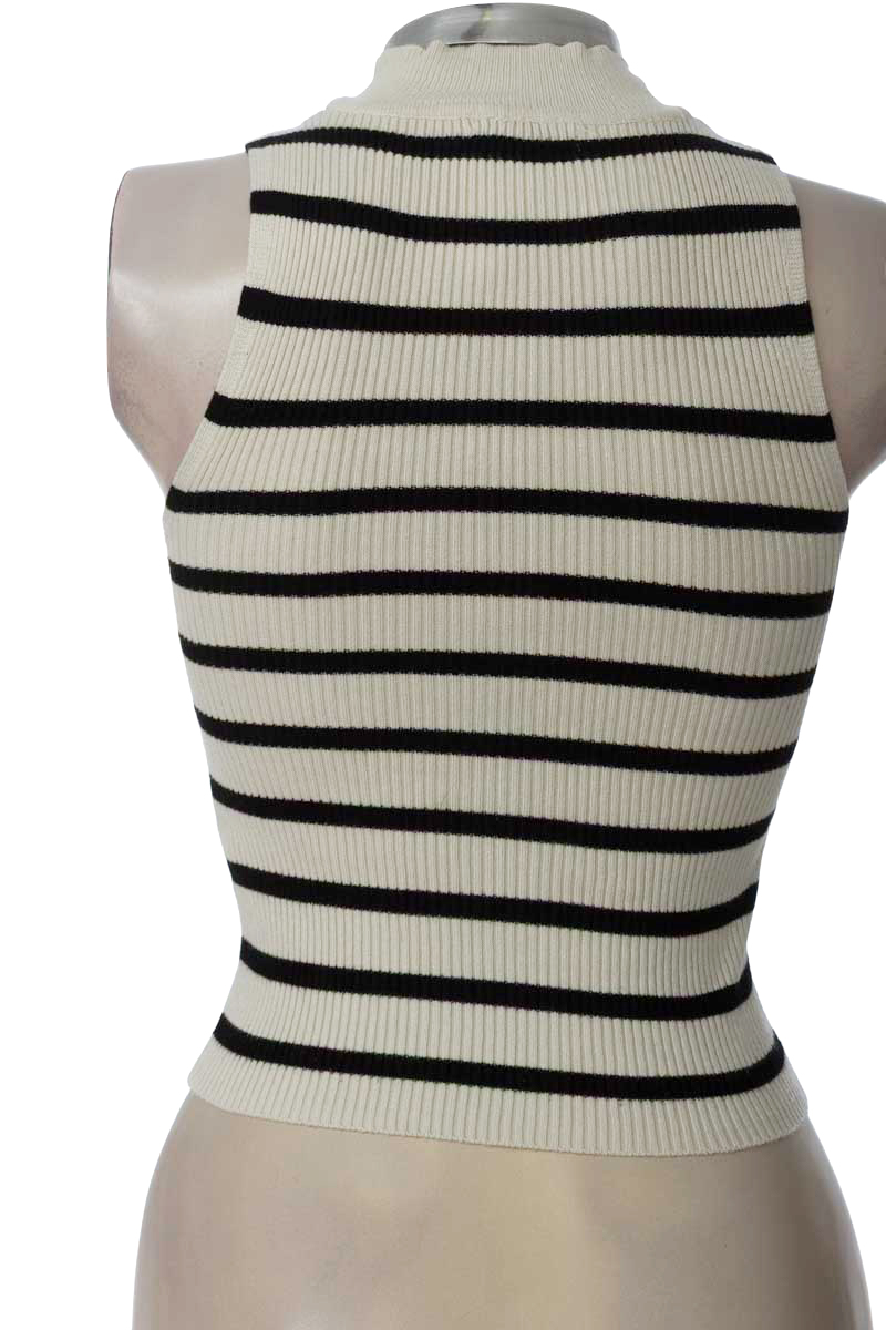 Top / Camiseta color Beige - Stradivarius