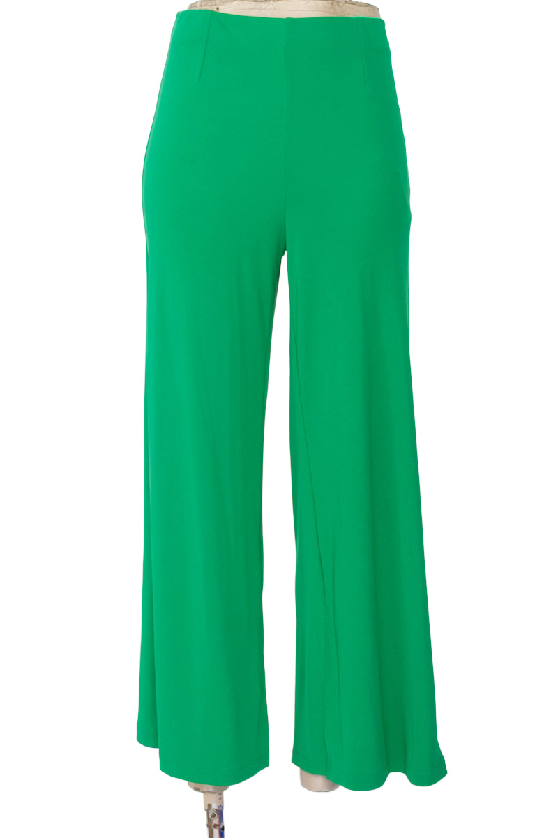 Pantalones color Verde - Bershka