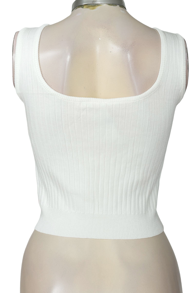 Top / Camiseta color Blanco - Closeando