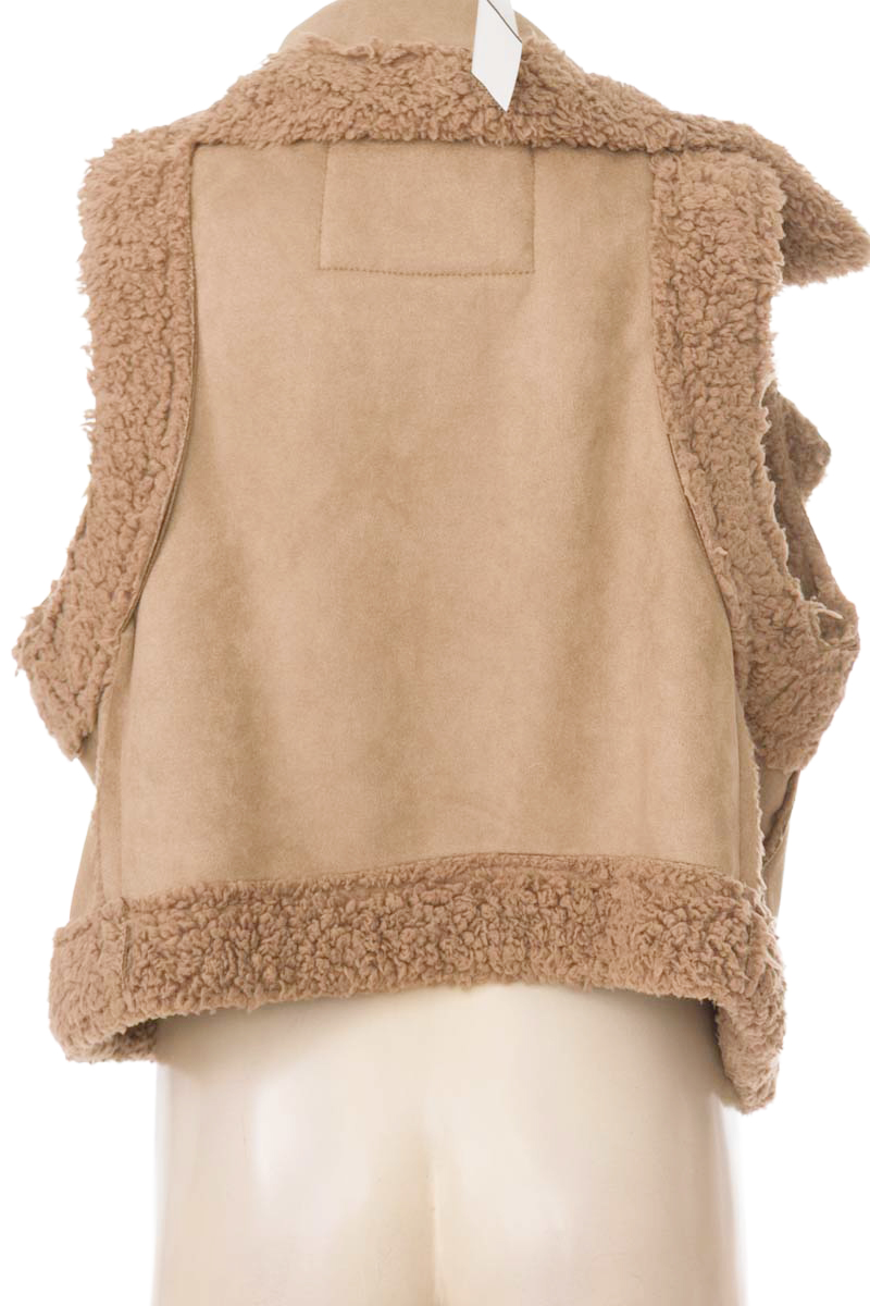 Chaqueta / Abrigo color Beige - Closeando