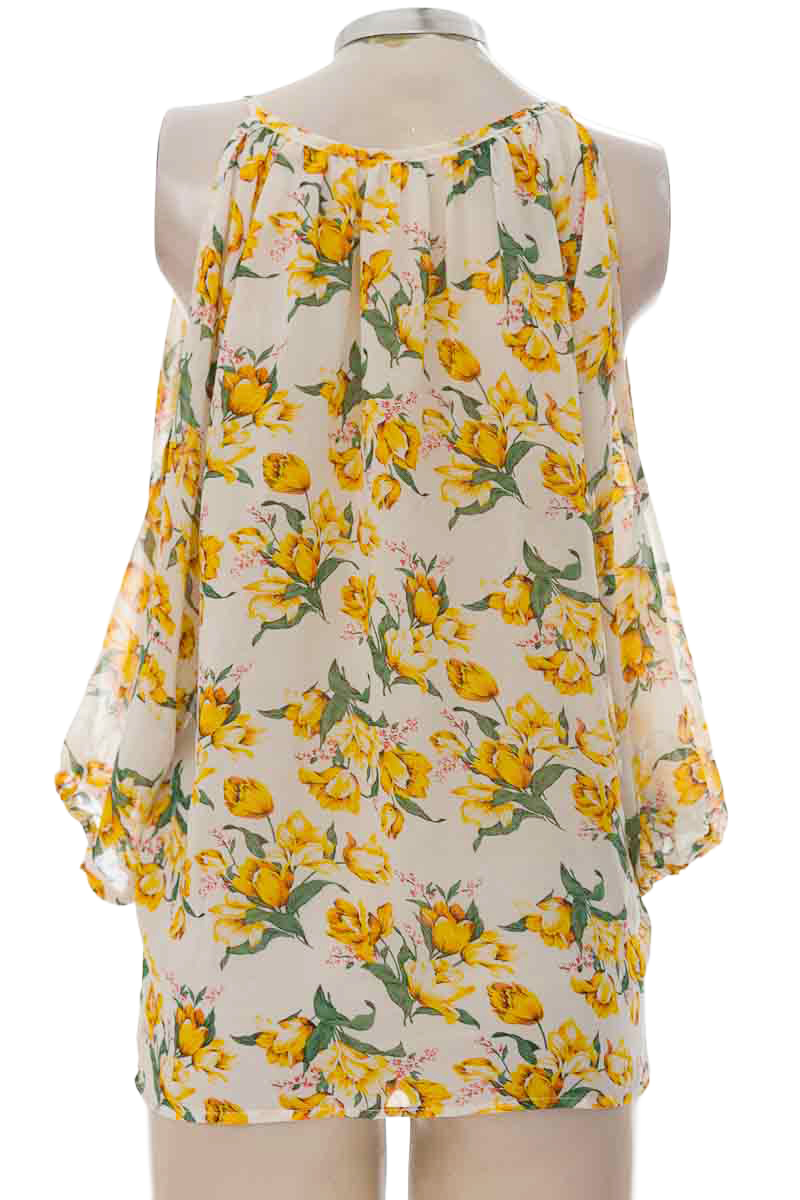 Blusa color Beige - Closeando