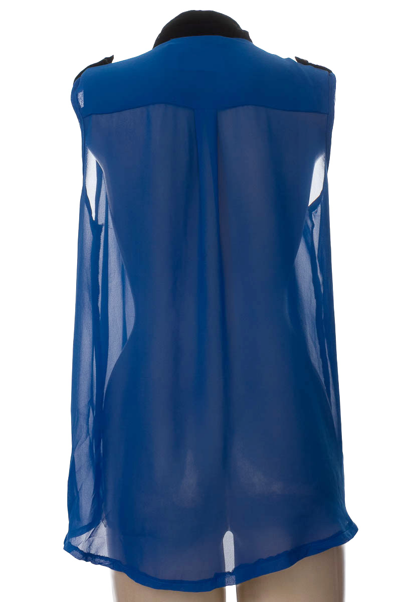 Top / Camiseta color Azul - California Inn