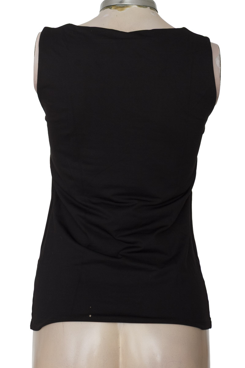 Top / Camiseta color Negro - Zara