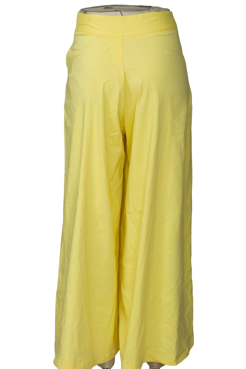Pantalones color Amarillo - Closeando