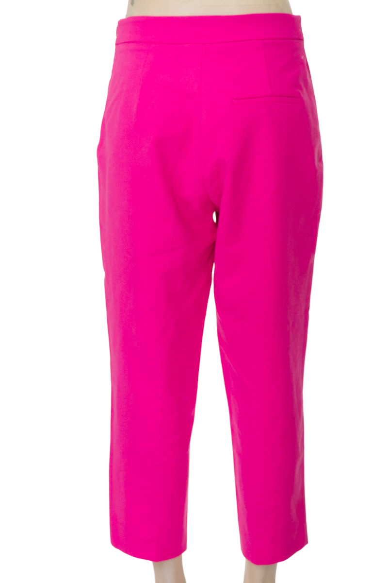 Pantalones color Fucsia - Zara