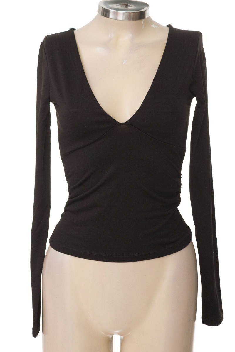 Top / Camiseta color Negro - Bershka