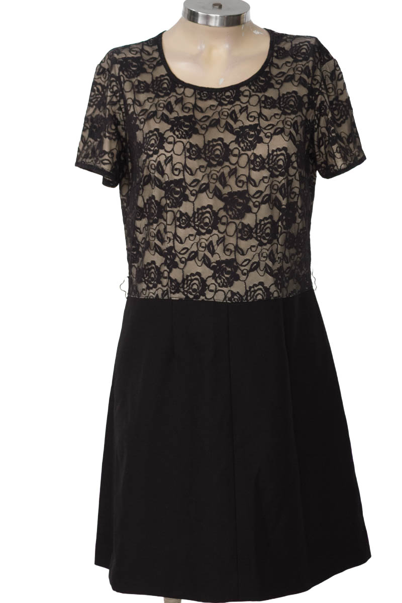 Vestido / Enterizo color Negro - Closeando