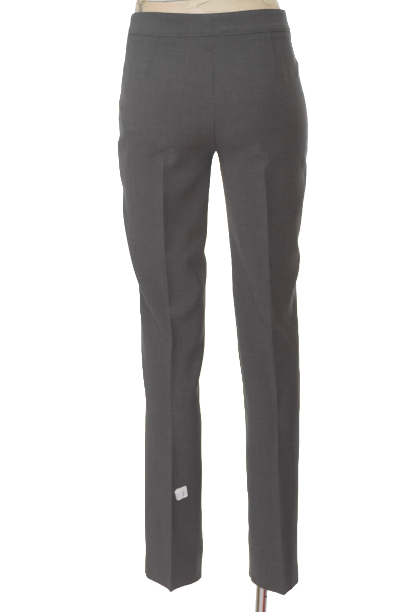 Pantalones color Gris - Closeando