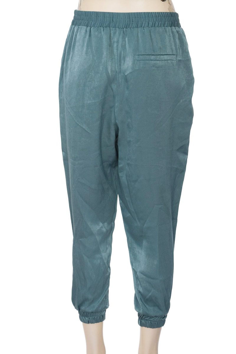 Pantalones color Verde - Zara