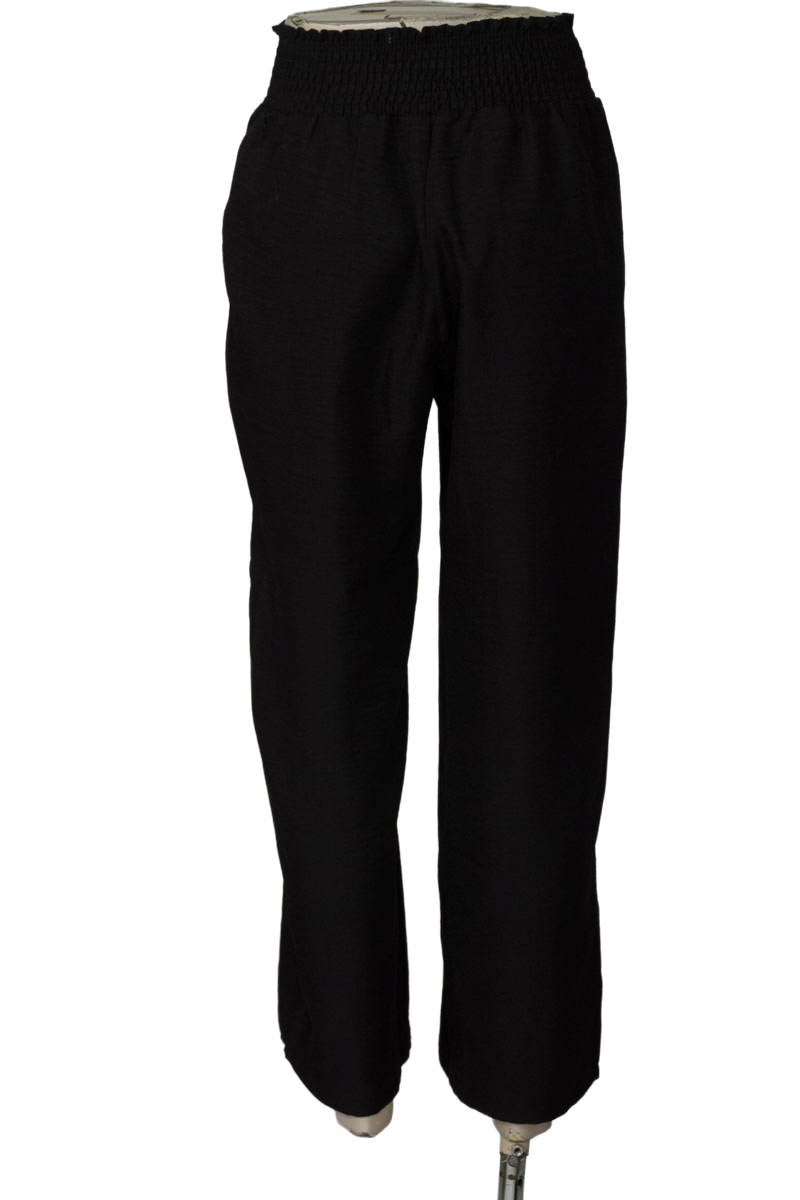 Pantalones color Negro - Closeando