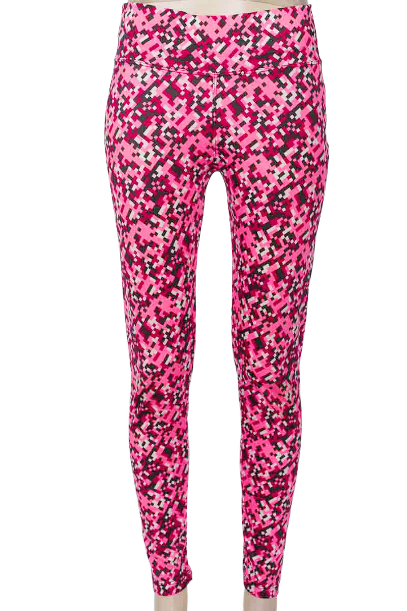 Ropa Deportiva / Salida de Baño color Rosado - Closeando