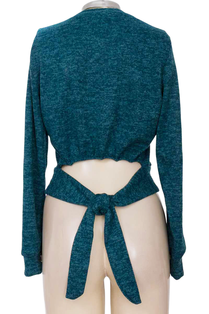 Sweater color Verde - Closeando