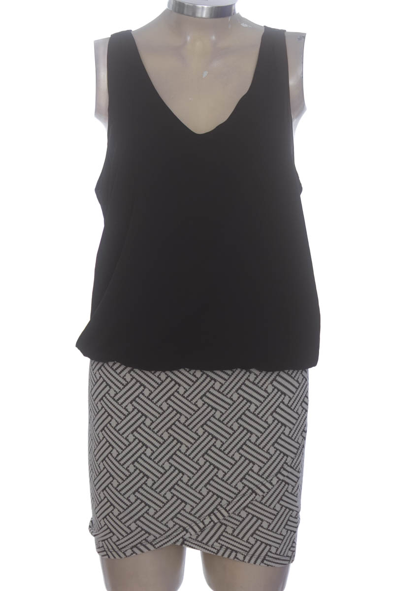 Vestido / Enterizo color Negro - Pimkle