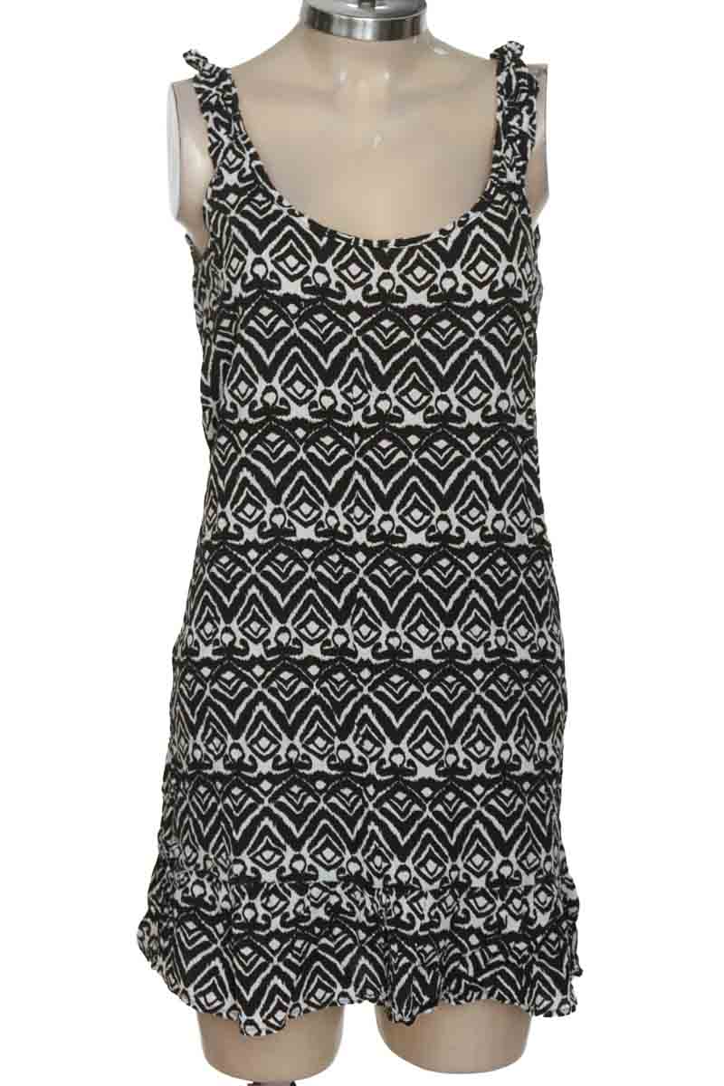 Vestido / Enterizo color Negro - MP.