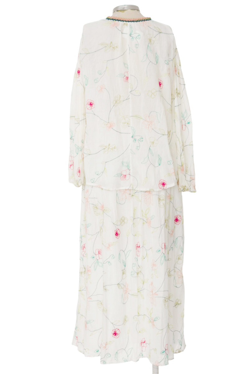 Vestido / Enterizo color Blanco - Zara