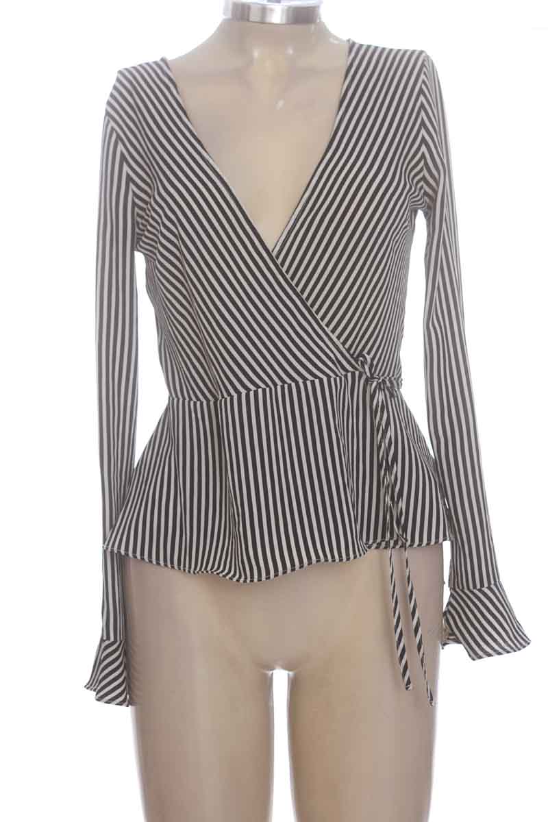 Blusa color Negro - Divided by H&M