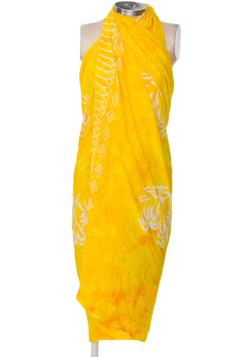 Ropa Deportiva / Salida de Baño color Amarillo - Closeando