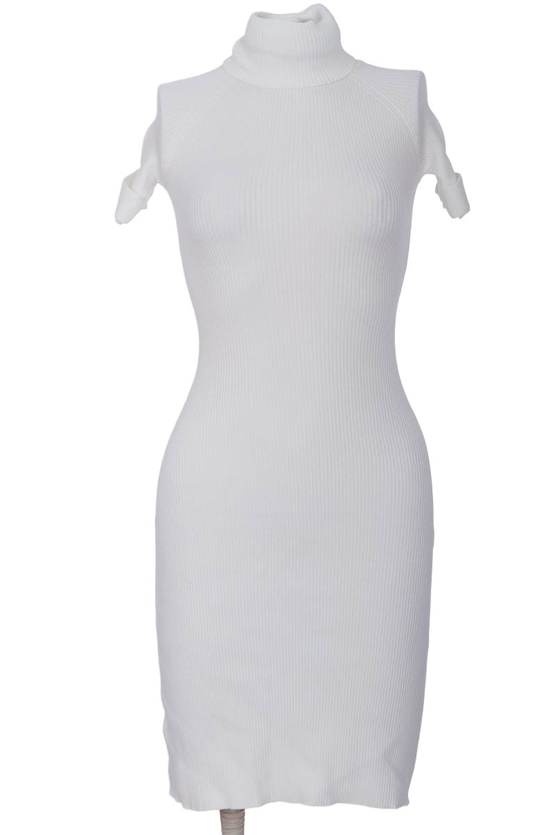 Vestido / Enterizo color Blanco - Moda Internacional