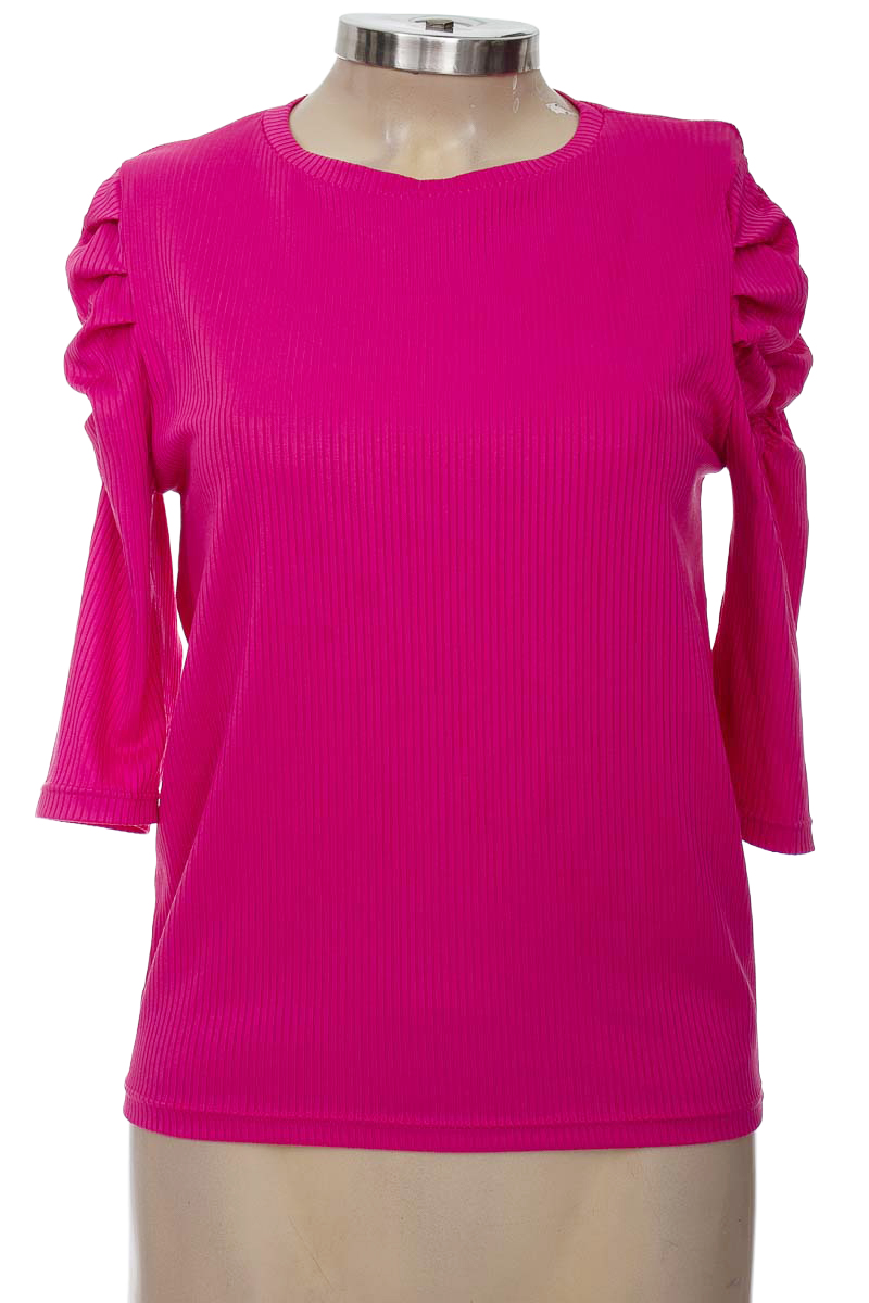 Top / Camiseta color Fucsia - Arkitect