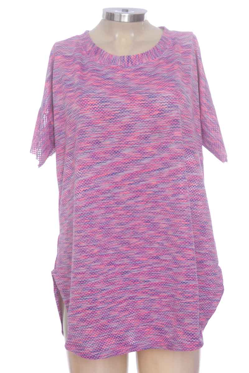 Ropa Deportiva / Salida de Baño color Morado - Closeando