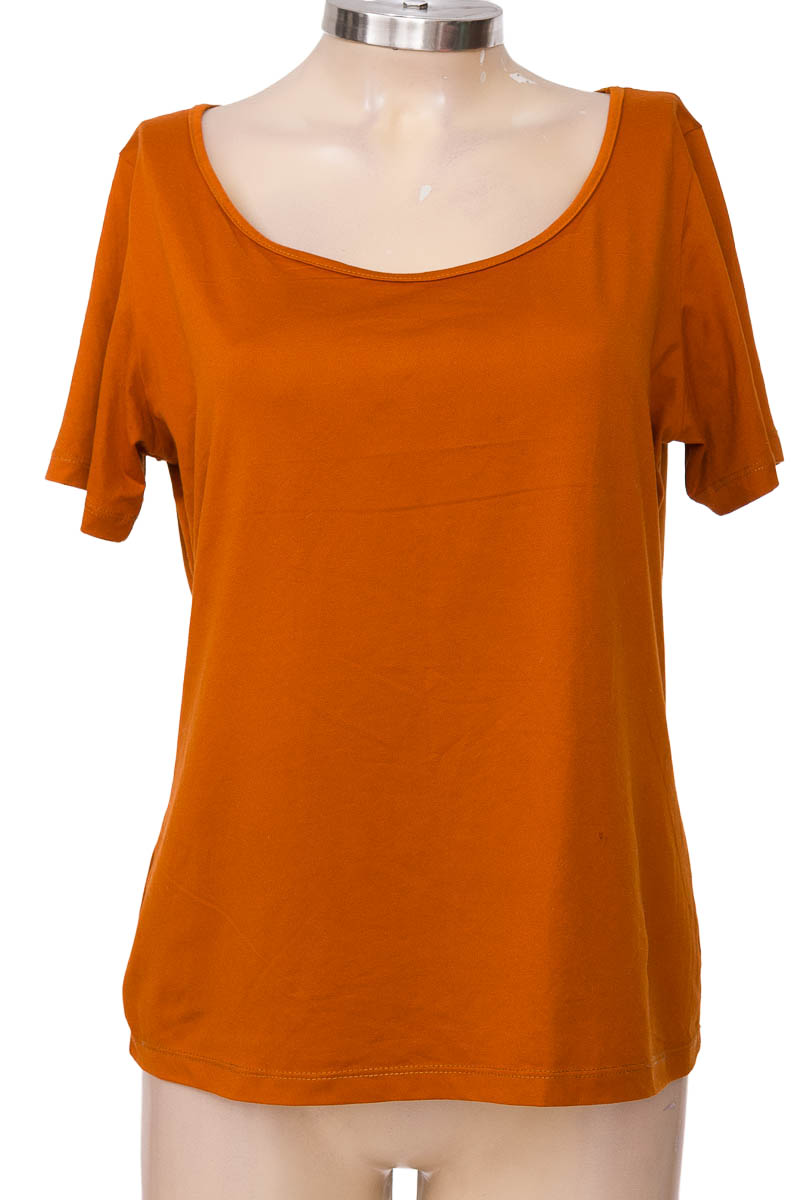 Top / Camiseta color Mostaza - GRETA