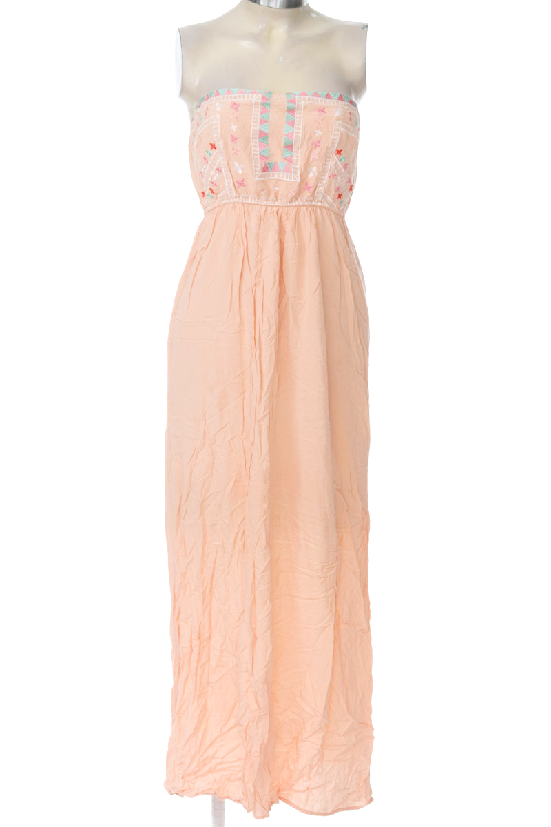 Vestido / Enterizo color Rosado - West 36th