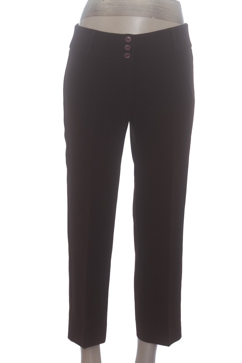 Pantalones color Café - Closeando