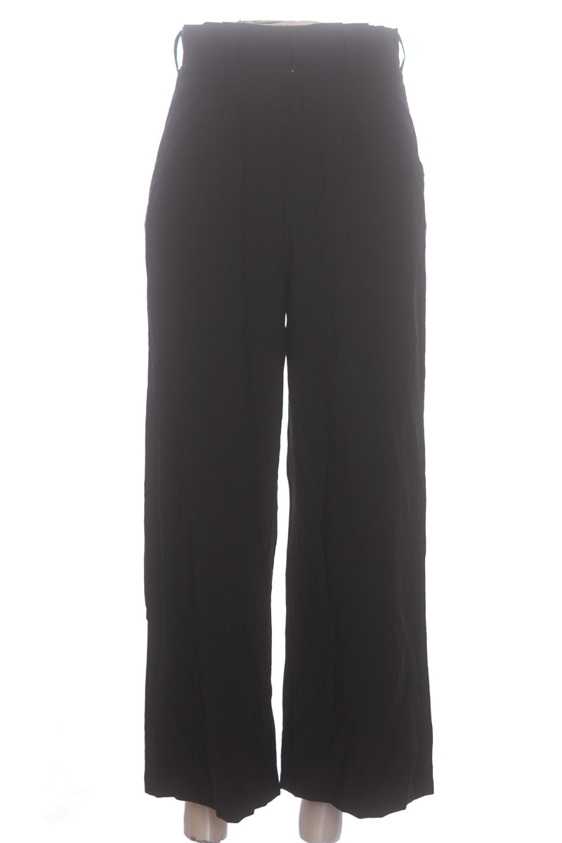 Pantalones color Negro - Gef