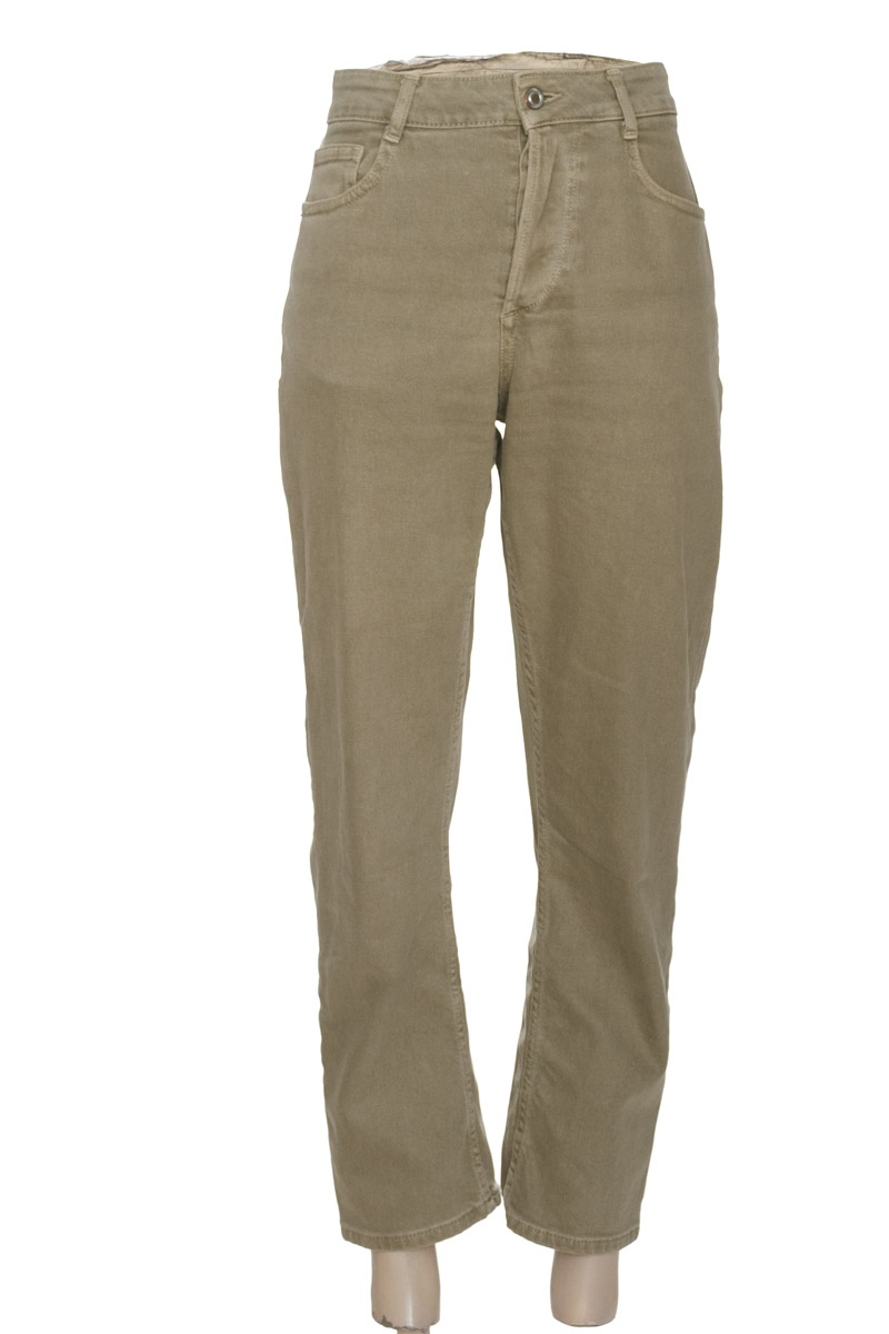 Pantalones color Verde - Zara
