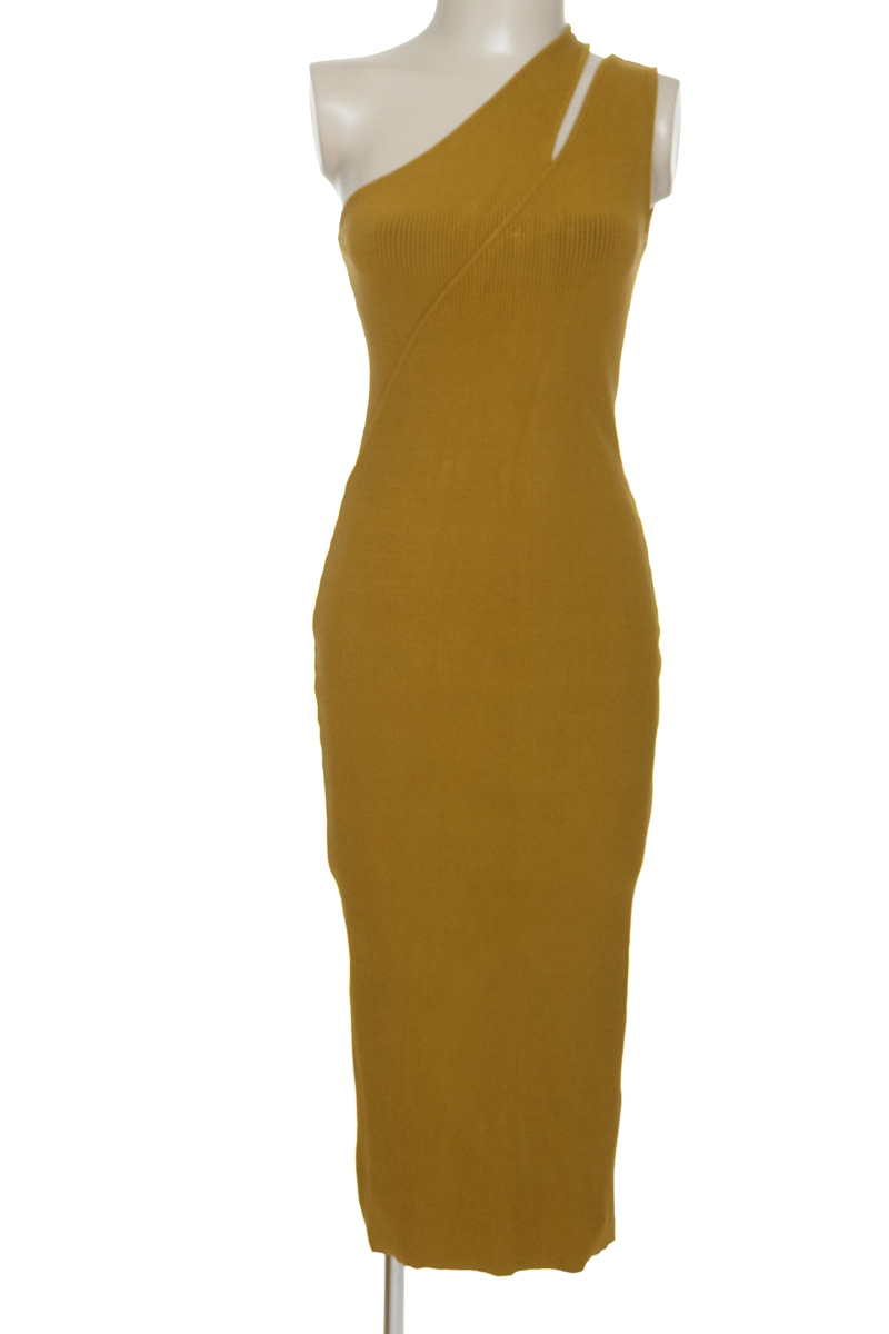 Vestido / Enterizo color Verde - Zara