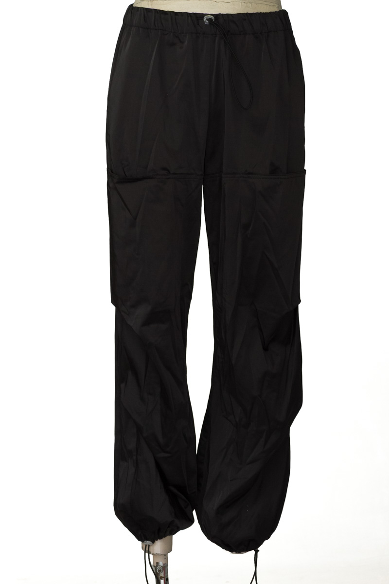 Pantalones color Negro - Zara
