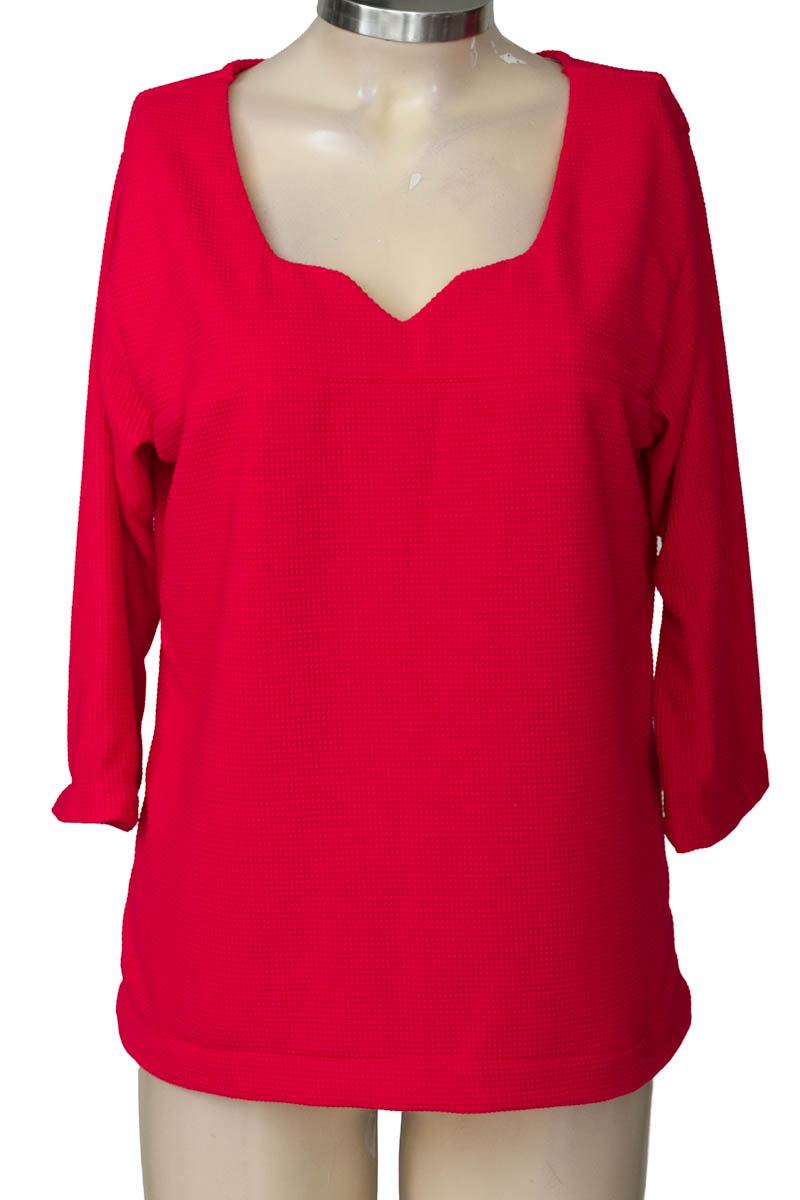 Blusa color Rojo - Closeando