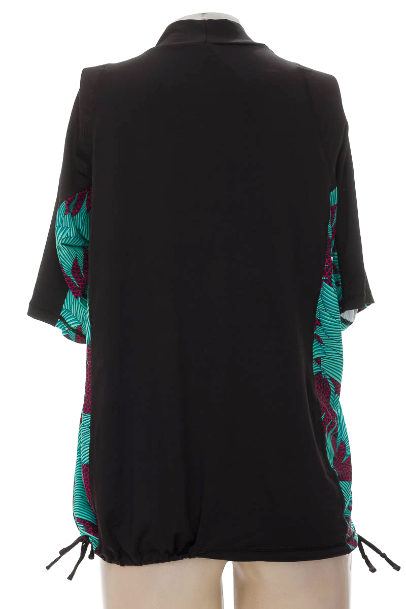 Ropa Deportiva / Salida de Baño color Negro - Olaian