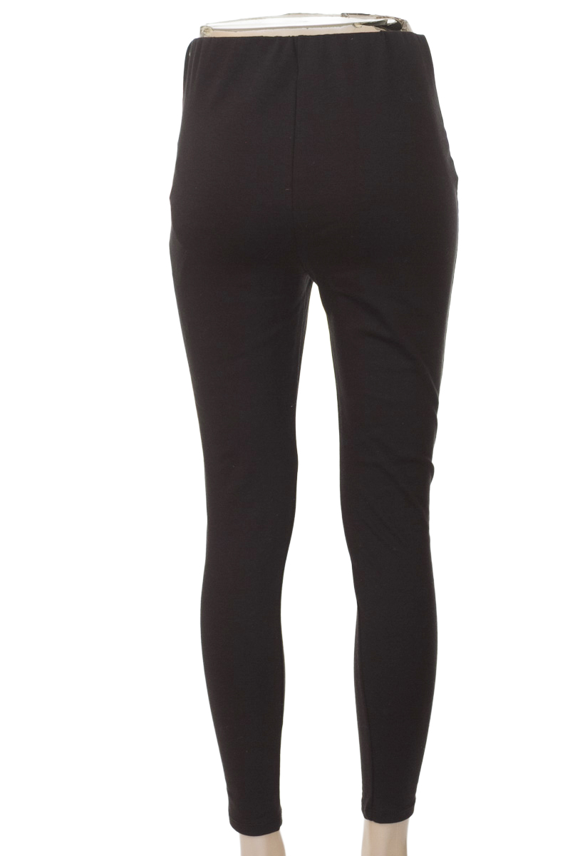 Pantalones color Negro - Azzorti