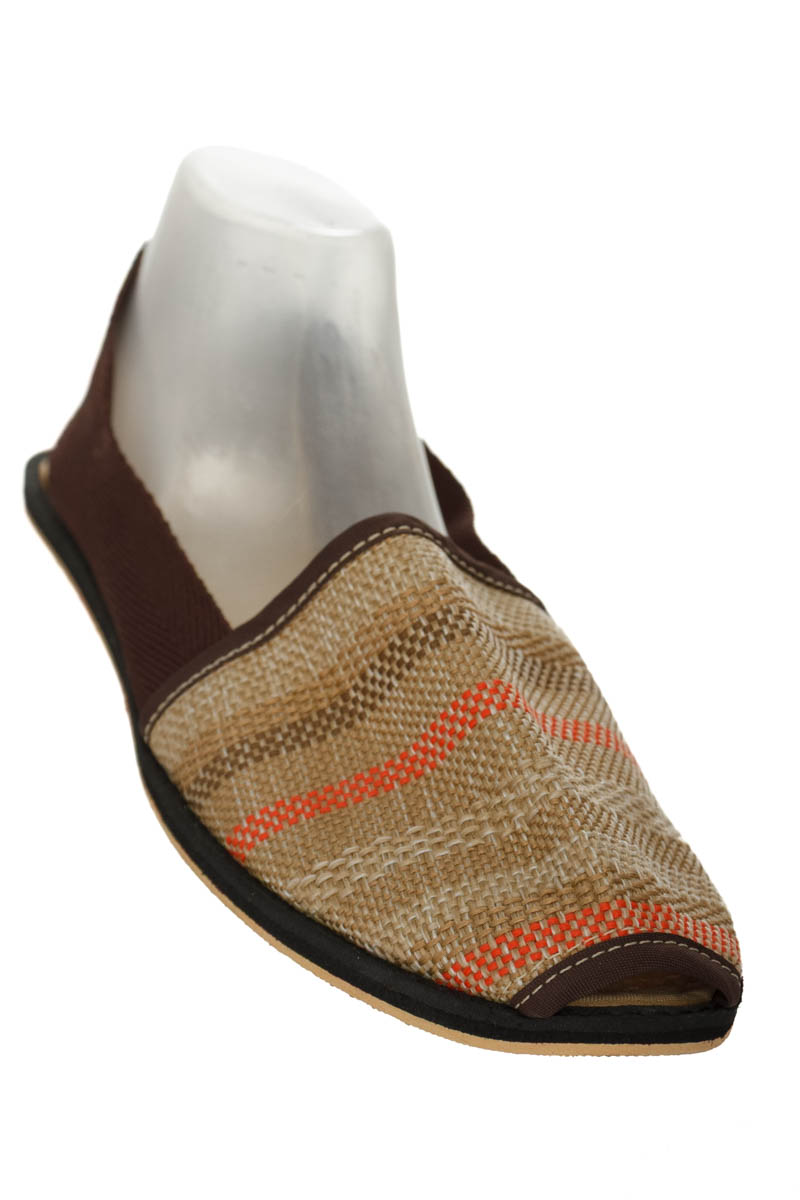 Zapatos color Beige - Closeando