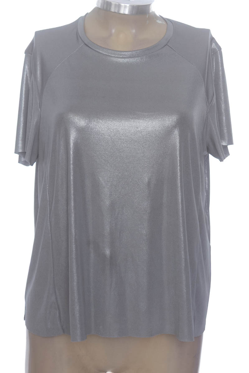Top / Camiseta color Plateado - Studio F