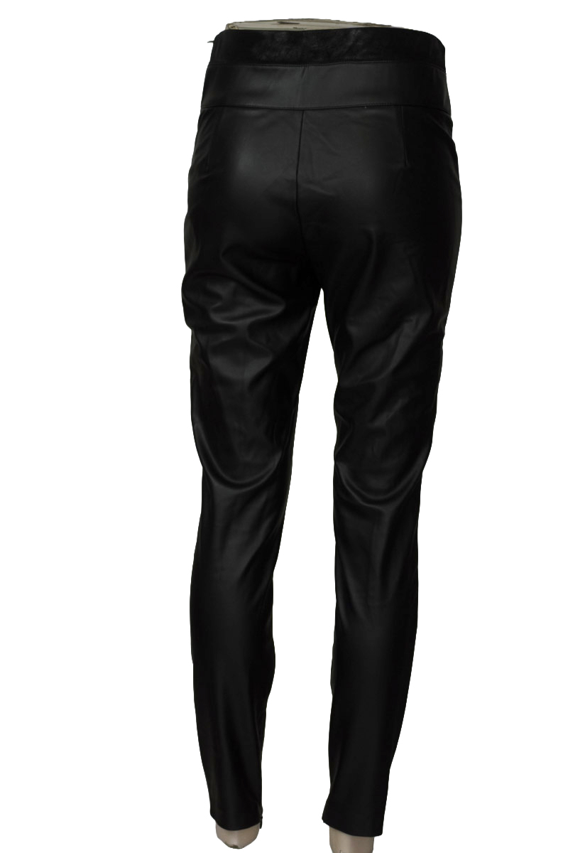Pantalones color Negro - Zara