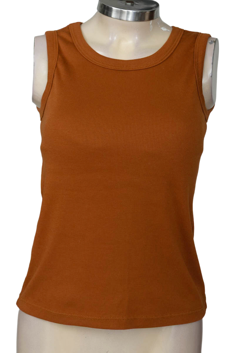 Top / Camiseta color Café - Closeando