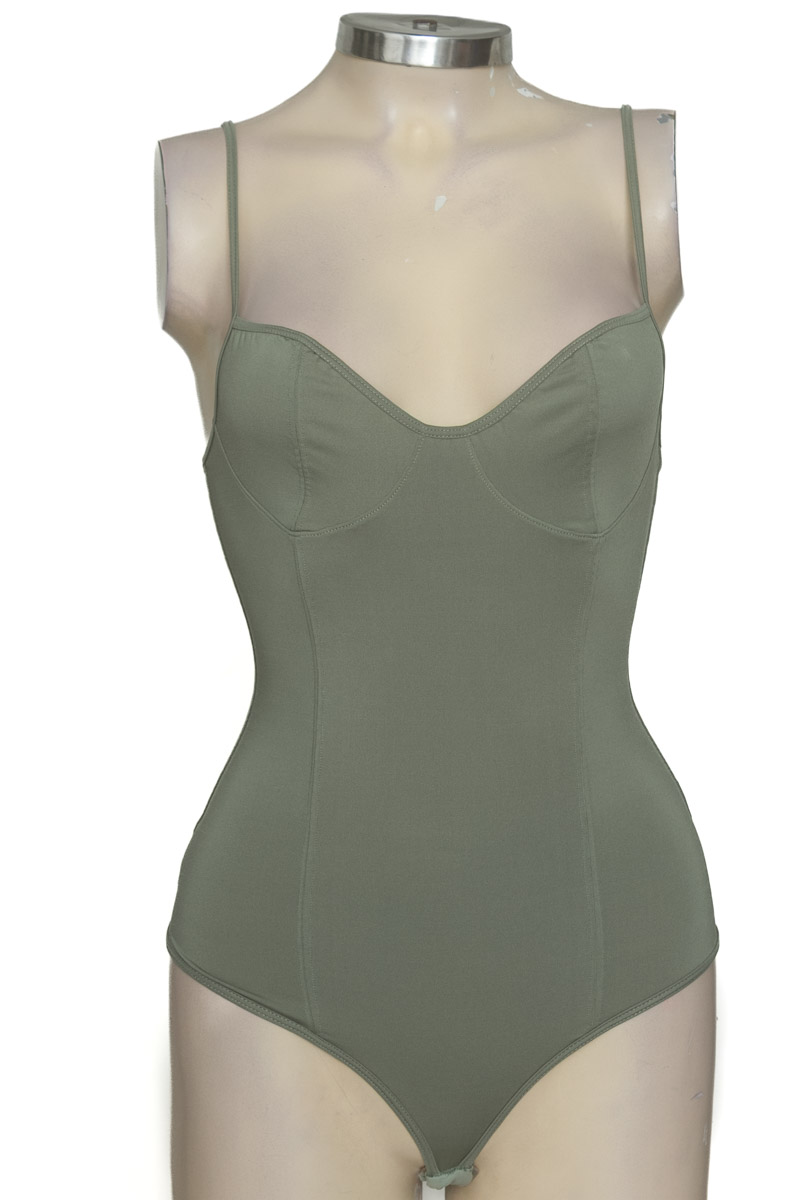 Top / Camiseta color Verde - Mogomatte