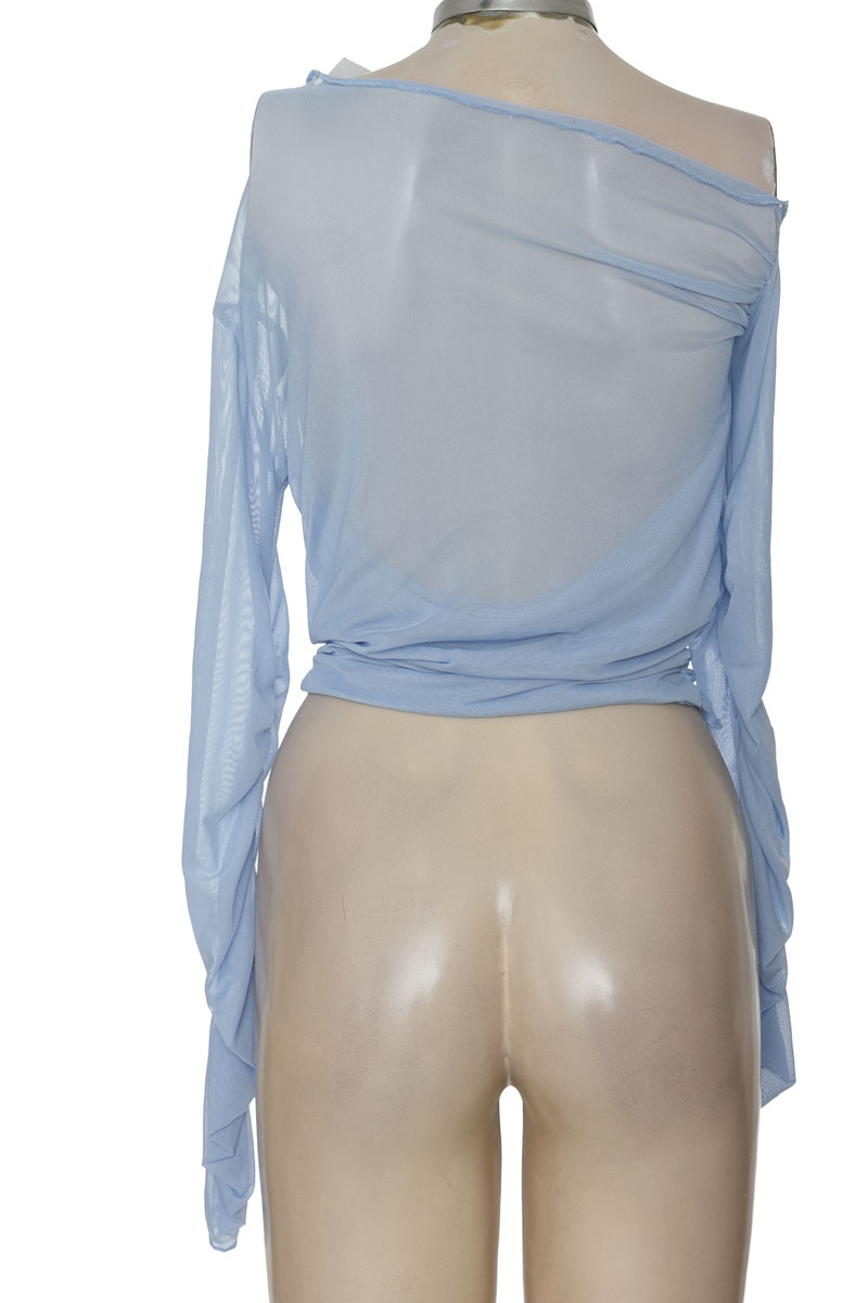 Ropa Deportiva / Salida de Baño color Azul - Closeando