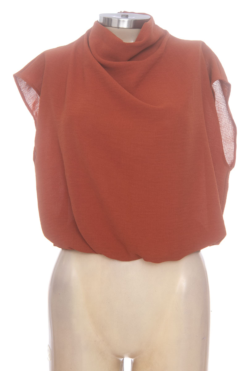 Top / Camiseta color Café - Basement