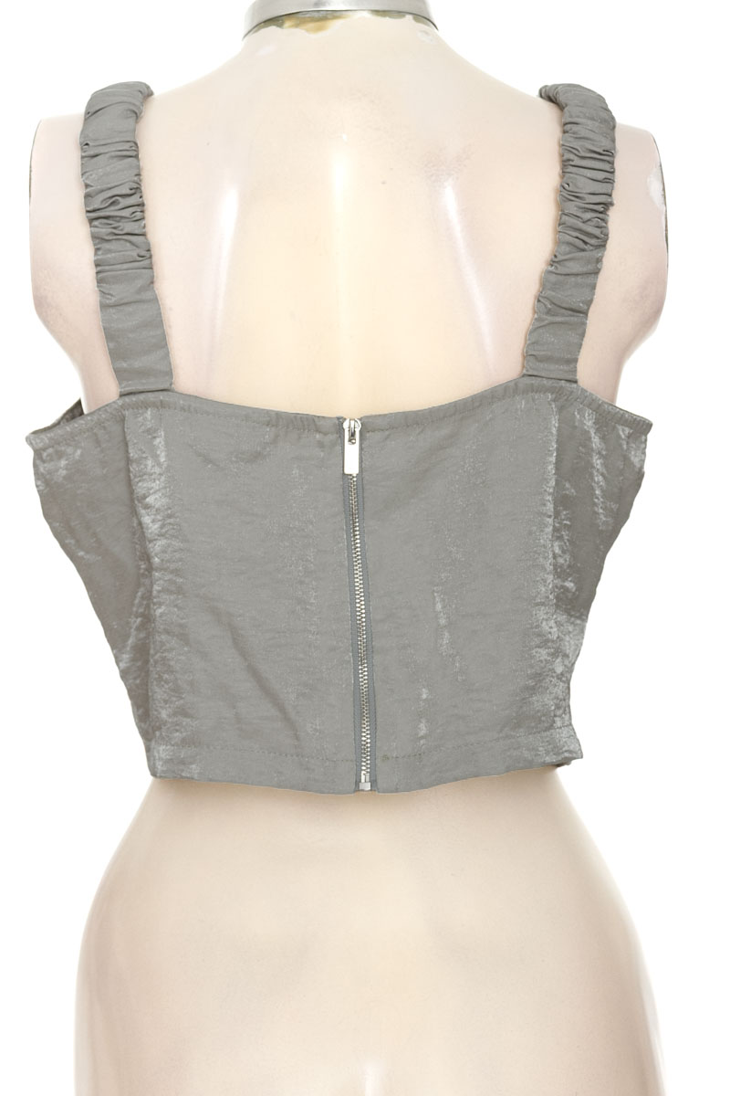 Top / Camiseta color Plateado - ELA