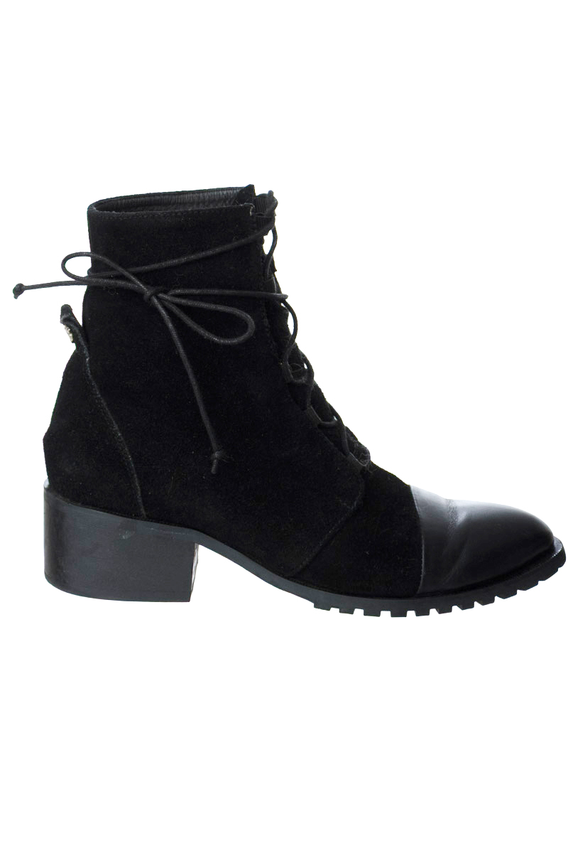 Zapatos color Negro - Azul Primaveral