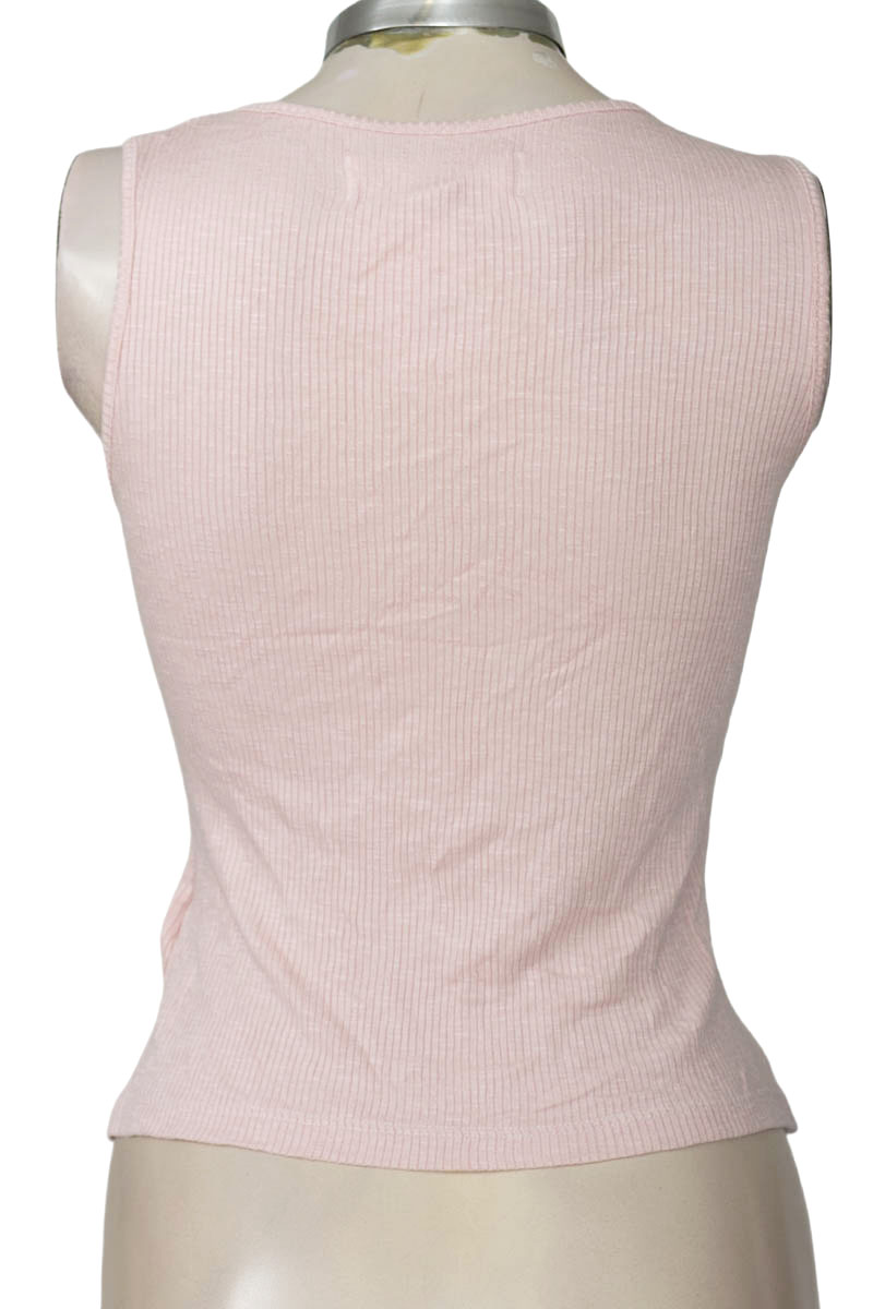 Top / Camiseta color Rosado - University Club