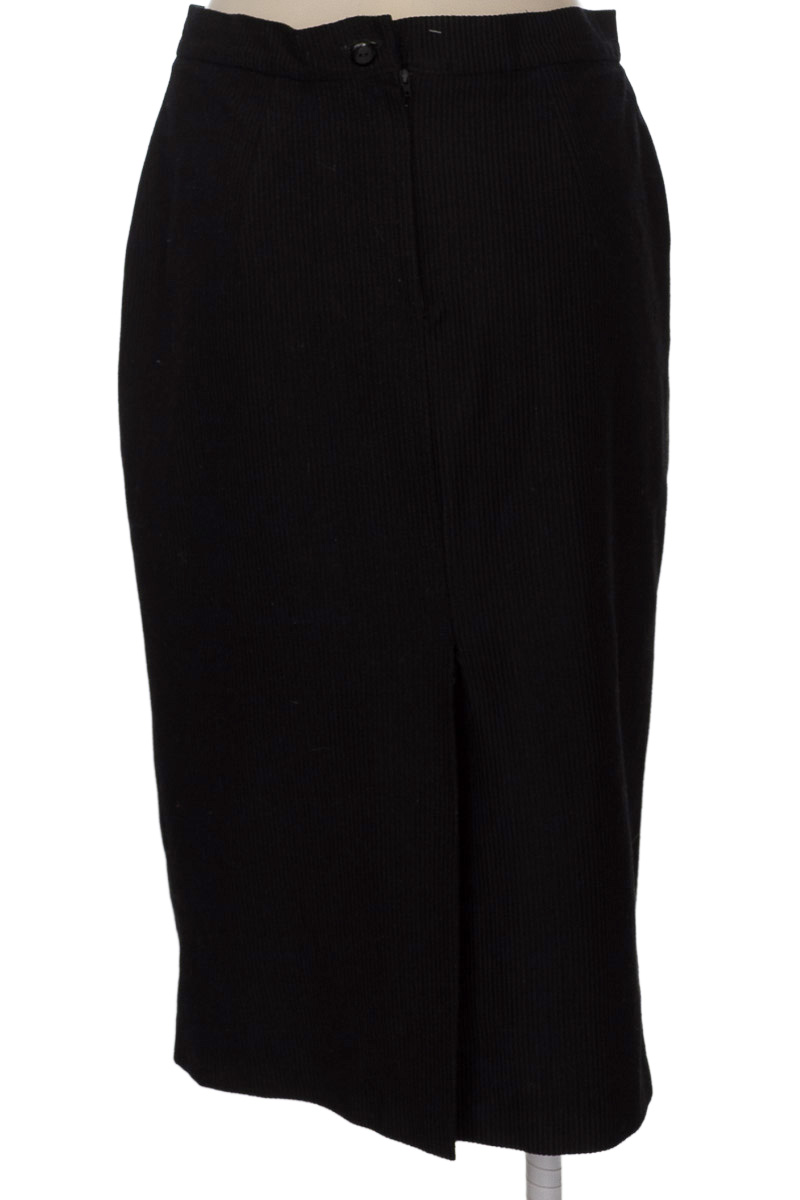 Falda color Negro - Closeando