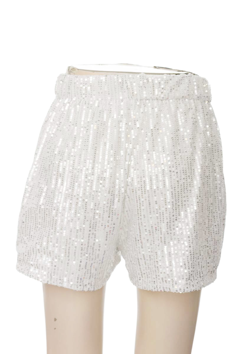 Short color Plateado - Closeando