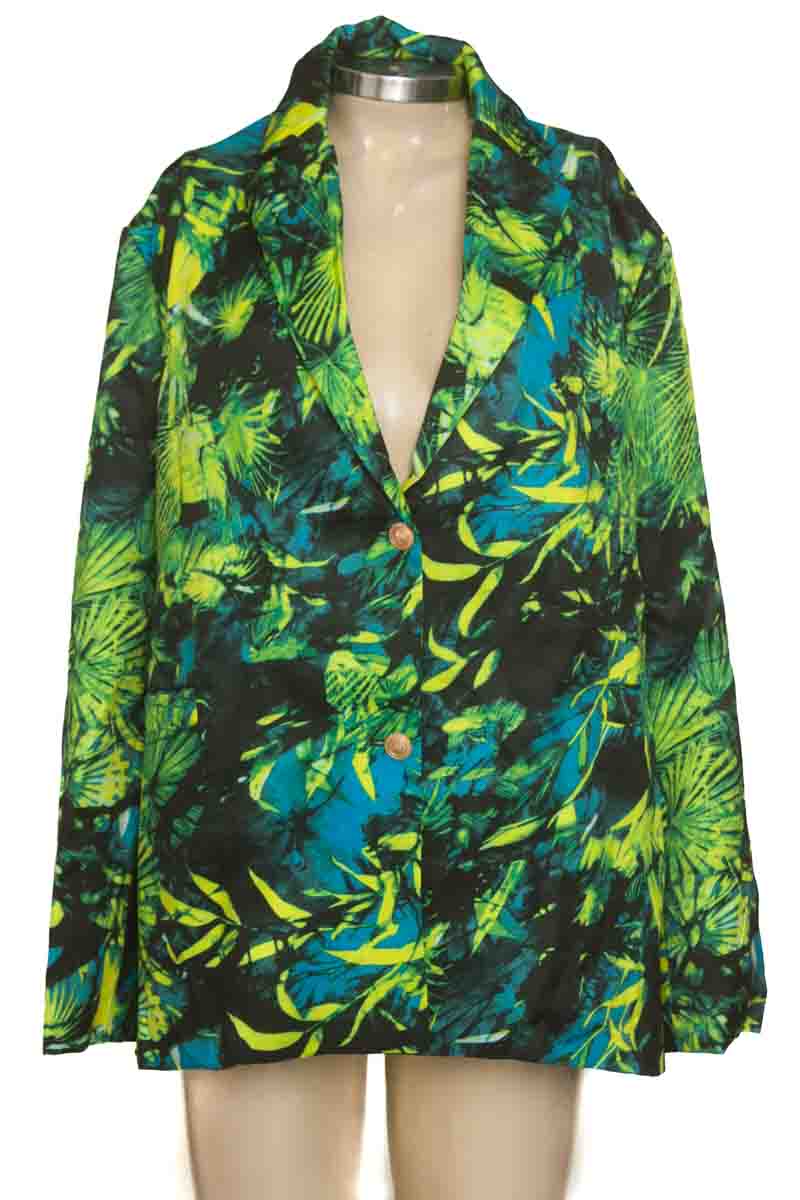 Chaqueta / Abrigo color Verde - Closeando