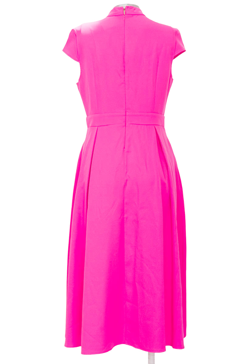 Vestido / Enterizo color Fucsia - Closeando
